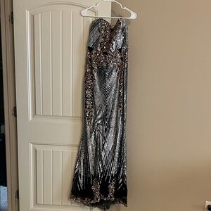 Elegant Black and Silver Maxi Dress